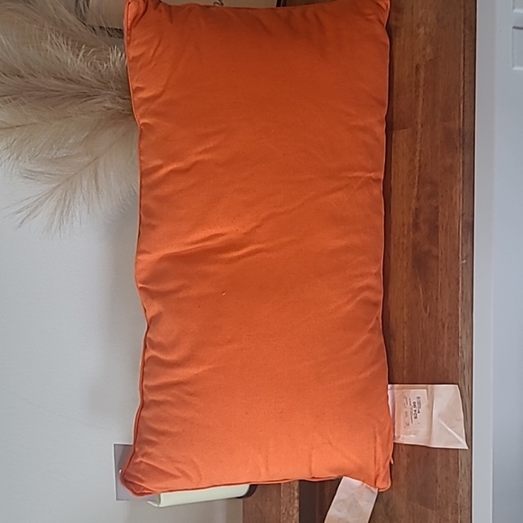 Cynthia Rowley pillow - Picture 8 of 10